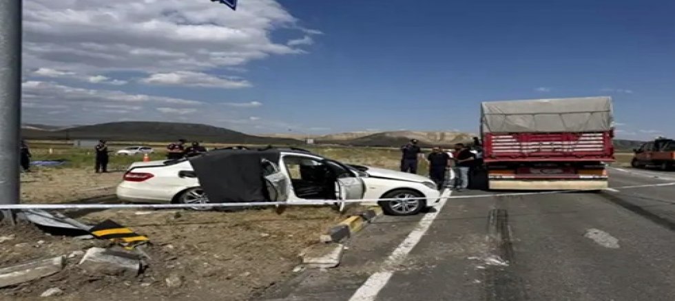 ÇANKIRI’DA ÖLÜM KAVŞAĞI! 3 ÖLÜ 2 YARALI